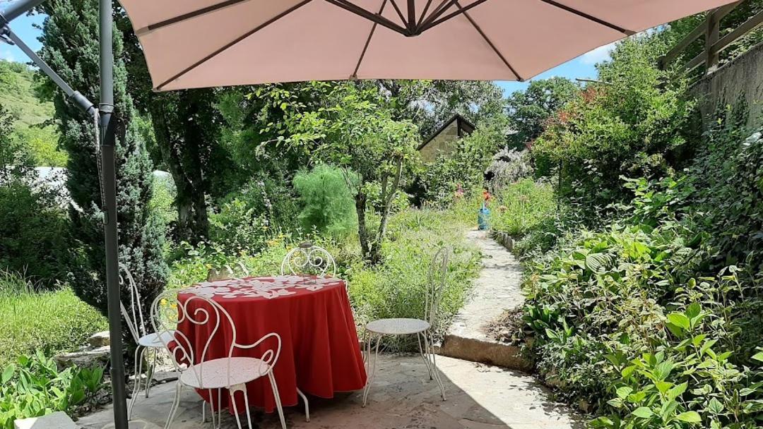 Le Moulin Des Cavaliers Bed and Breakfast La Rouquette Exteriör bild