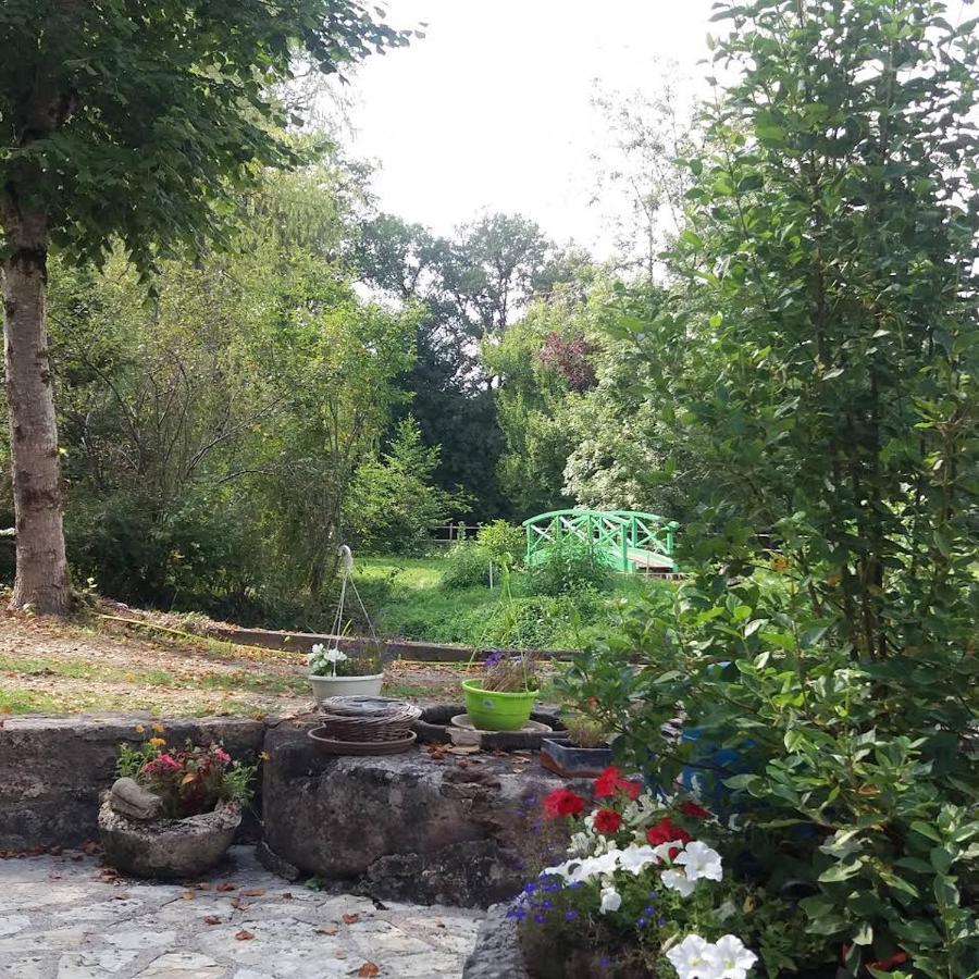 Le Moulin Des Cavaliers Bed and Breakfast La Rouquette Exteriör bild